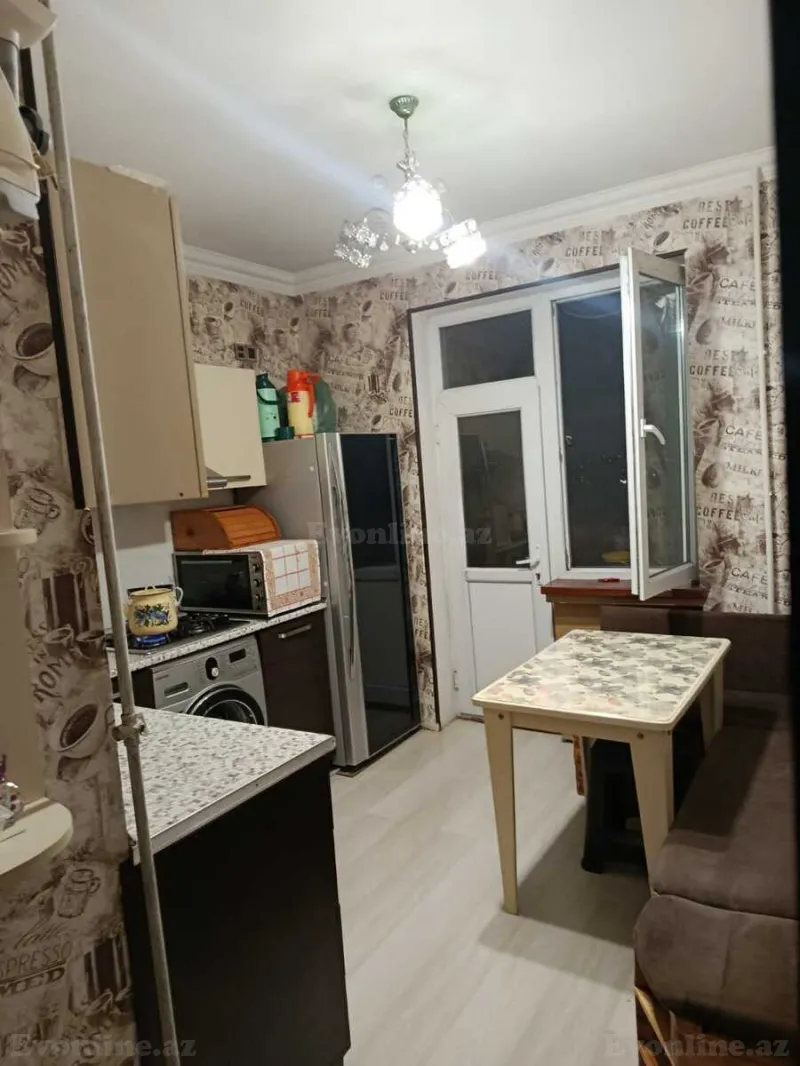 Satılır 3 otaqlı Mənzil Köhnə tikili 75 m² Yeni Günəşli - şəkil 9