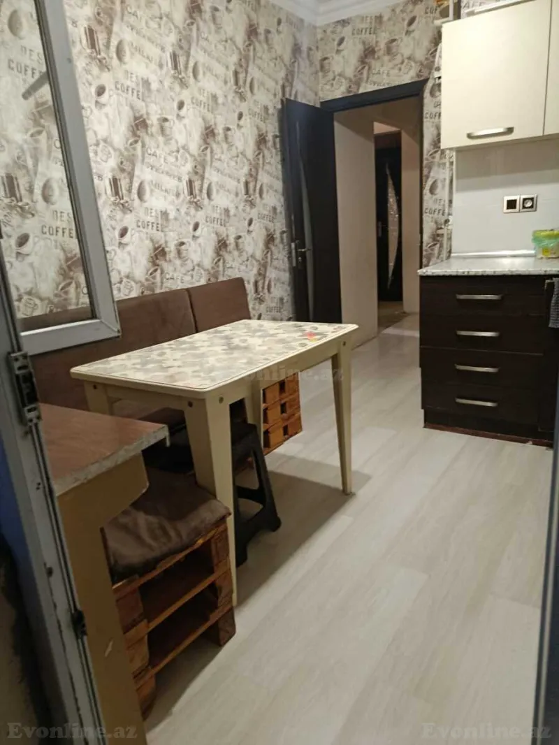 Satılır 3 otaqlı Mənzil Köhnə tikili 75 m² Yeni Günəşli - şəkil 10