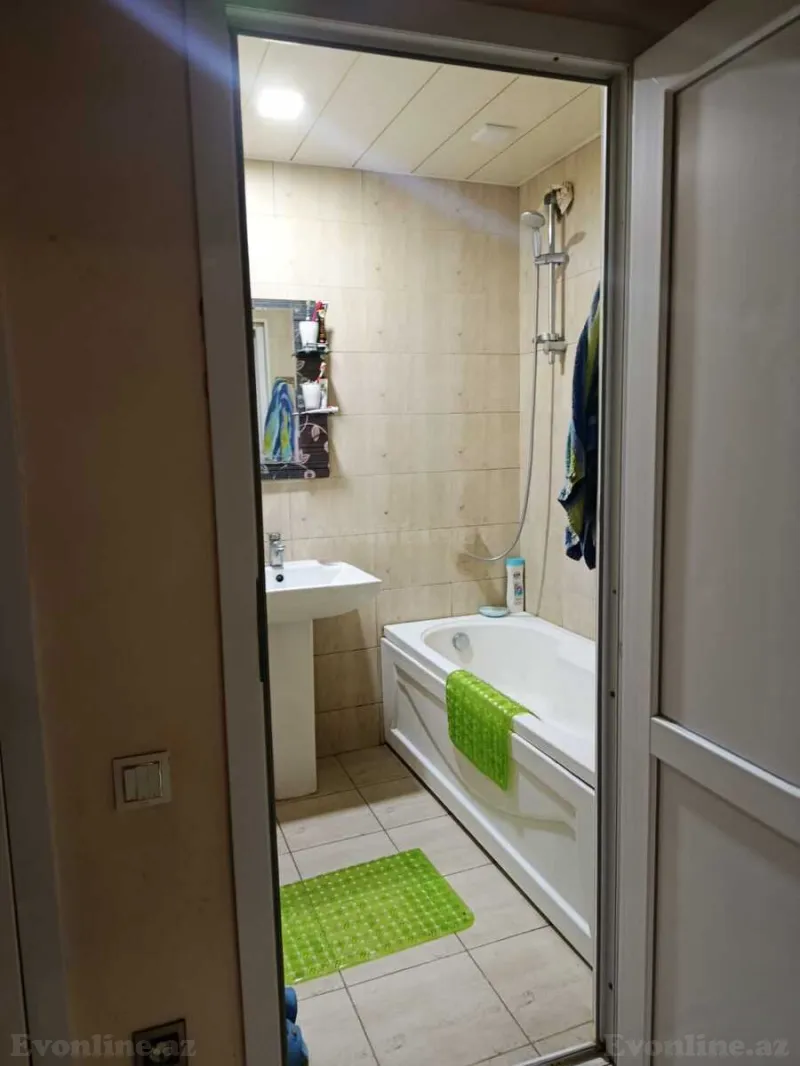 Satılır 3 otaqlı Mənzil Köhnə tikili 75 m² Yeni Günəşli - şəkil 13
