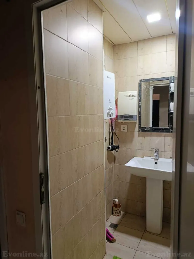 Satılır 3 otaqlı Mənzil Köhnə tikili 75 m² Yeni Günəşli - şəkil 14