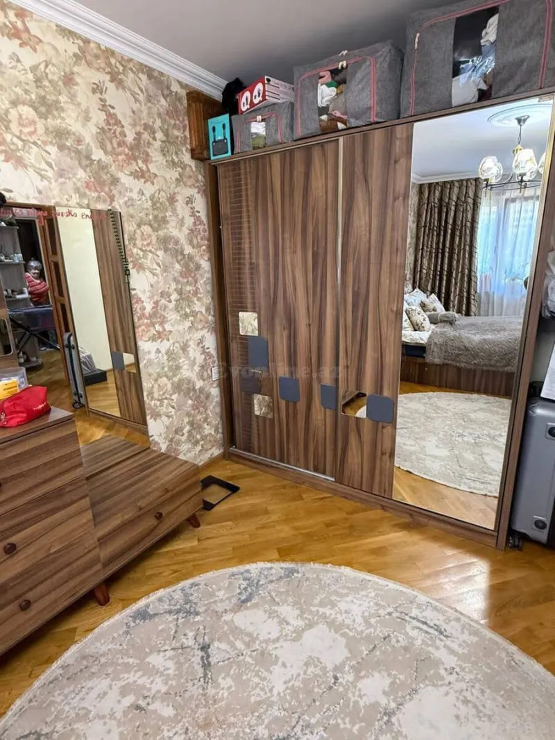 Satılır 3 otaqlı Mənzil Köhnə tikili 68 m² Neftçilər m. - şəkil 2