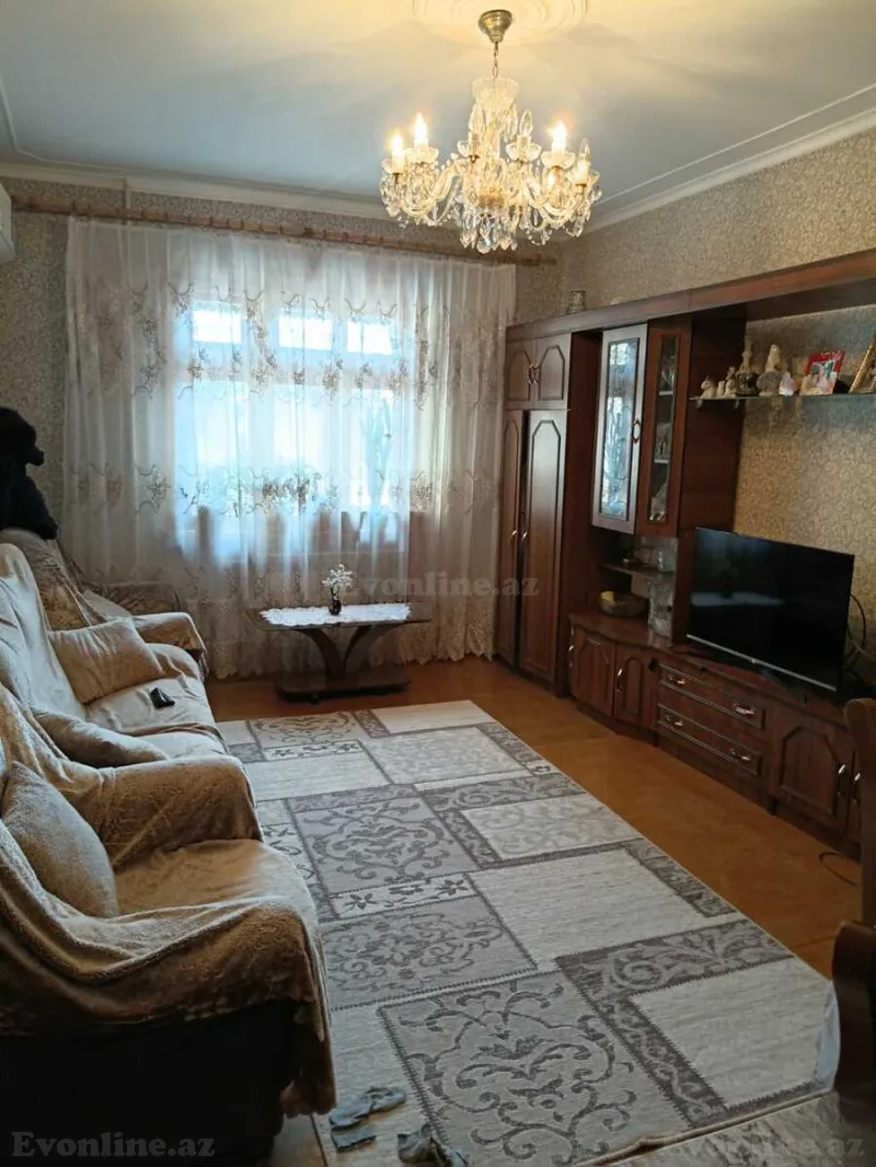 Satılır 5 otaqlı Mənzil Köhnə tikili 110 m² Yeni Günəşli - şəkil 2
