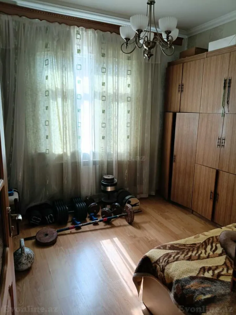 Satılır 5 otaqlı Mənzil Köhnə tikili 110 m² Yeni Günəşli - şəkil 11