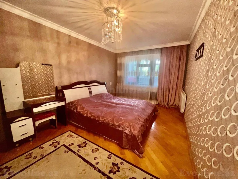 Satılır 4 otaqlı Mənzil Köhnə tikili 95 m² Xalqlar Dostluğu m. - şəkil 5