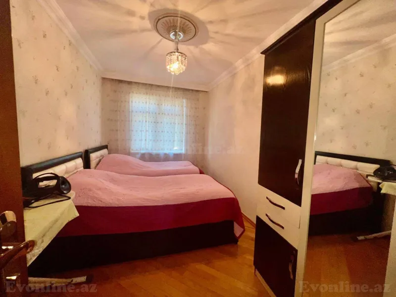 Satılır 4 otaqlı Mənzil Köhnə tikili 95 m² Xalqlar Dostluğu m. - şəkil 10