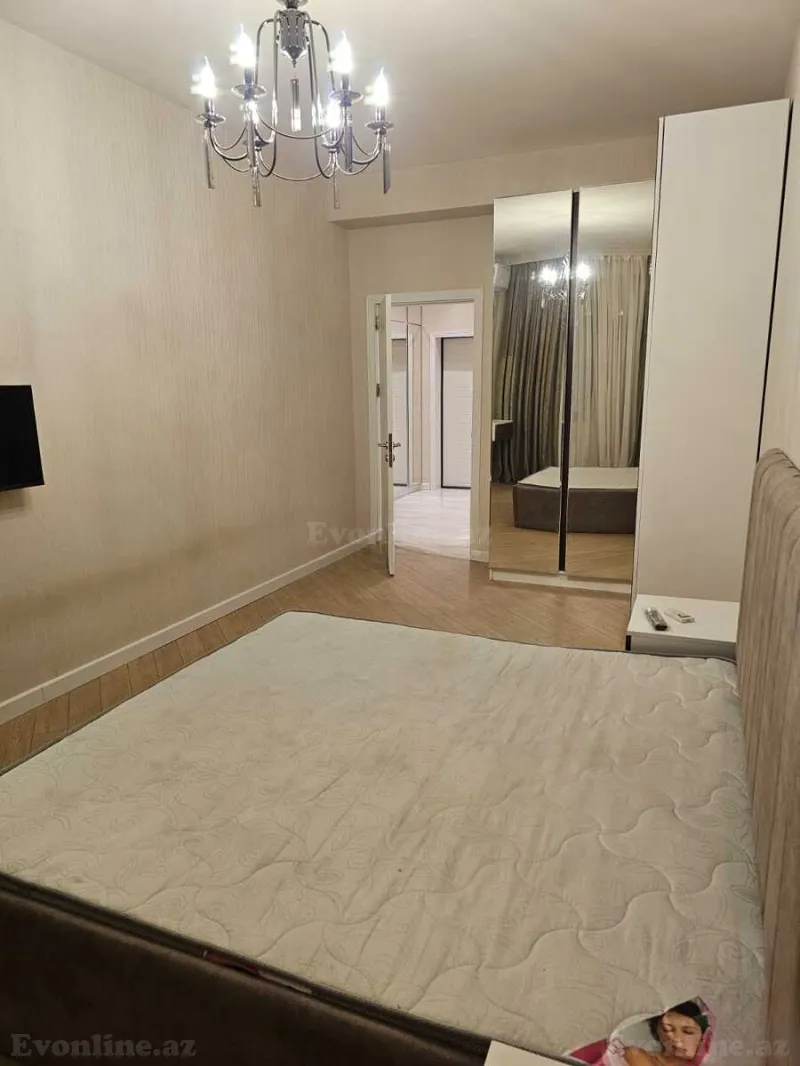 Kirayə verilir 2 otaqlı Mənzil Köhnə tikili 75 m² Nəsimi r. - şəkil 6