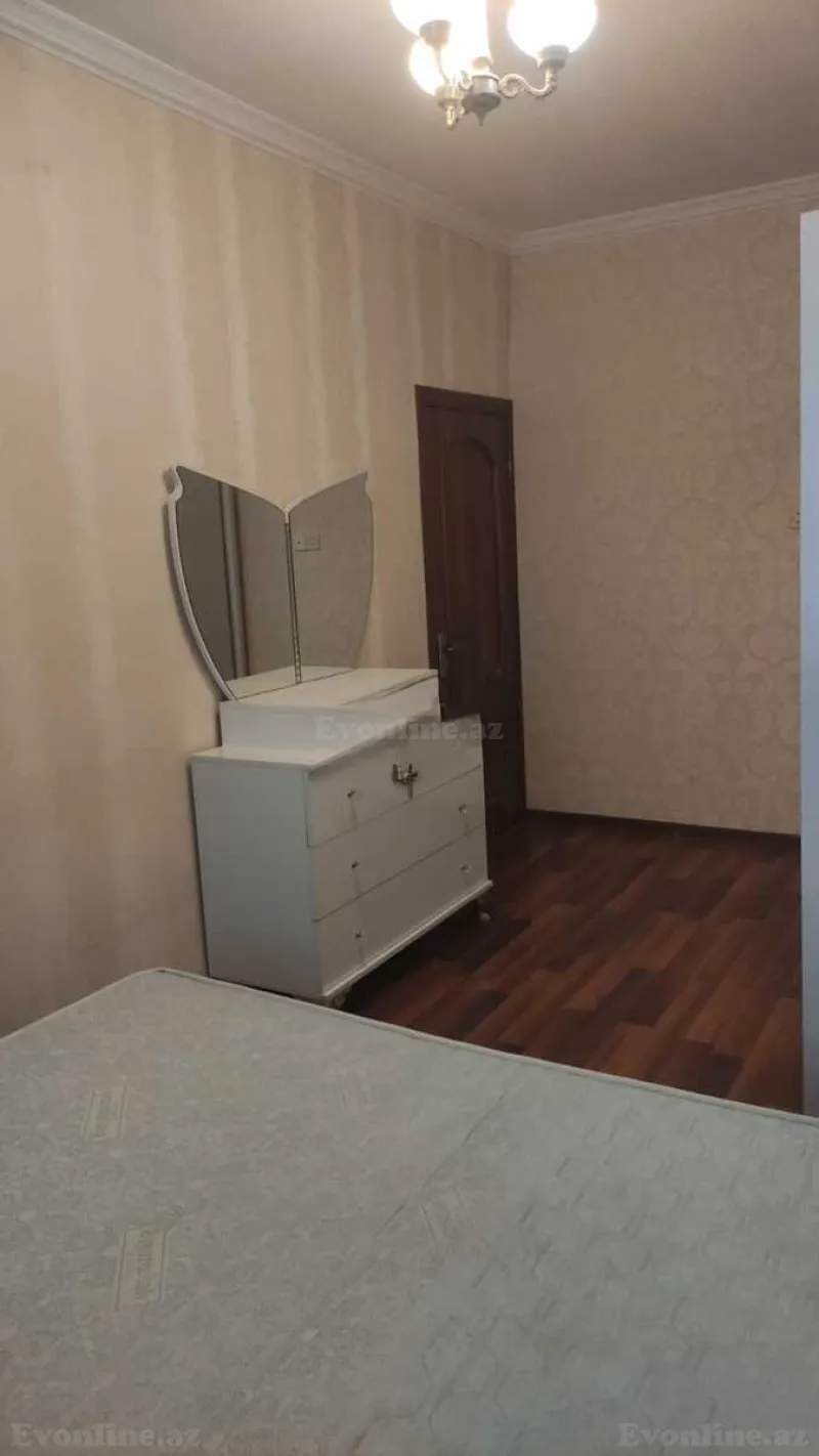 Kirayə verilir 2 otaqlı Mənzil Köhnə tikili 60 m² Memar Əcəmi m. - şəkil 4
