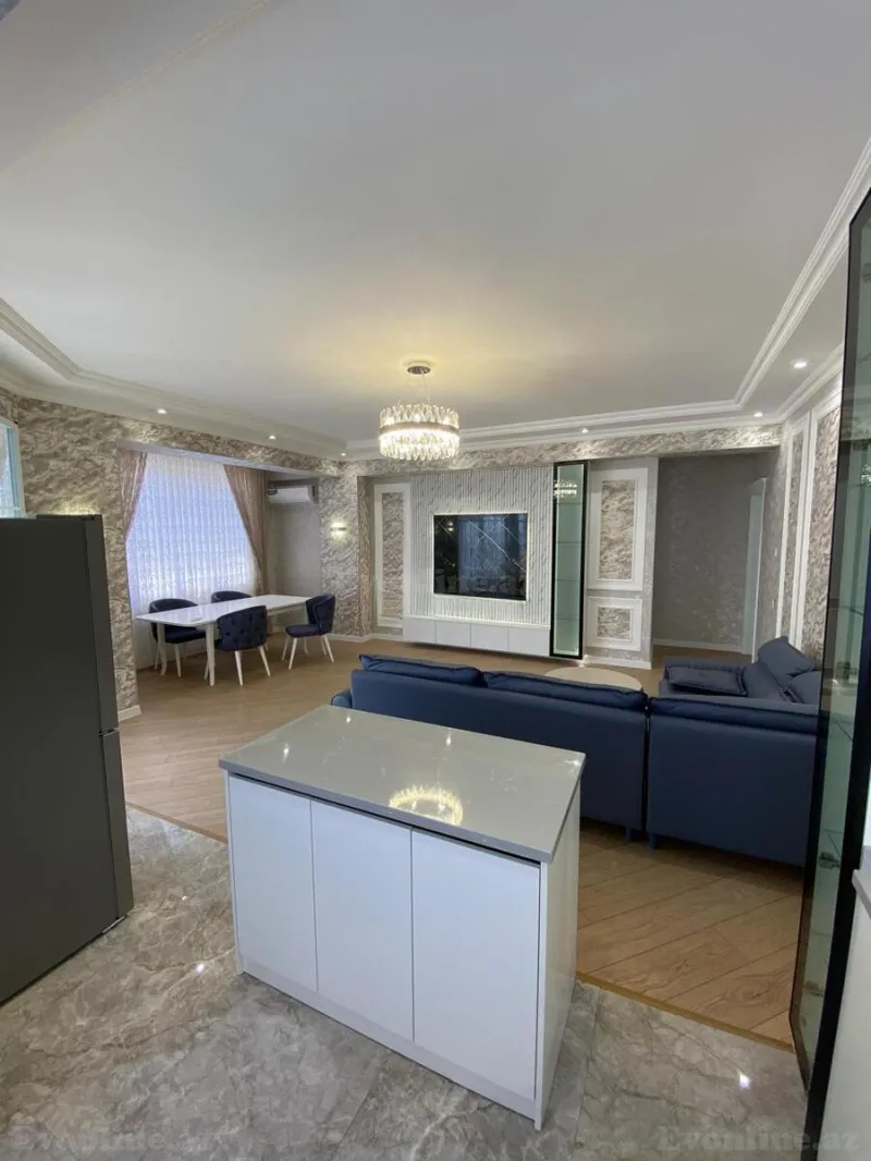 Satılır 3 otaqlı Mənzil Yeni tikili 131.5 m² 28 May m. - şəkil 2