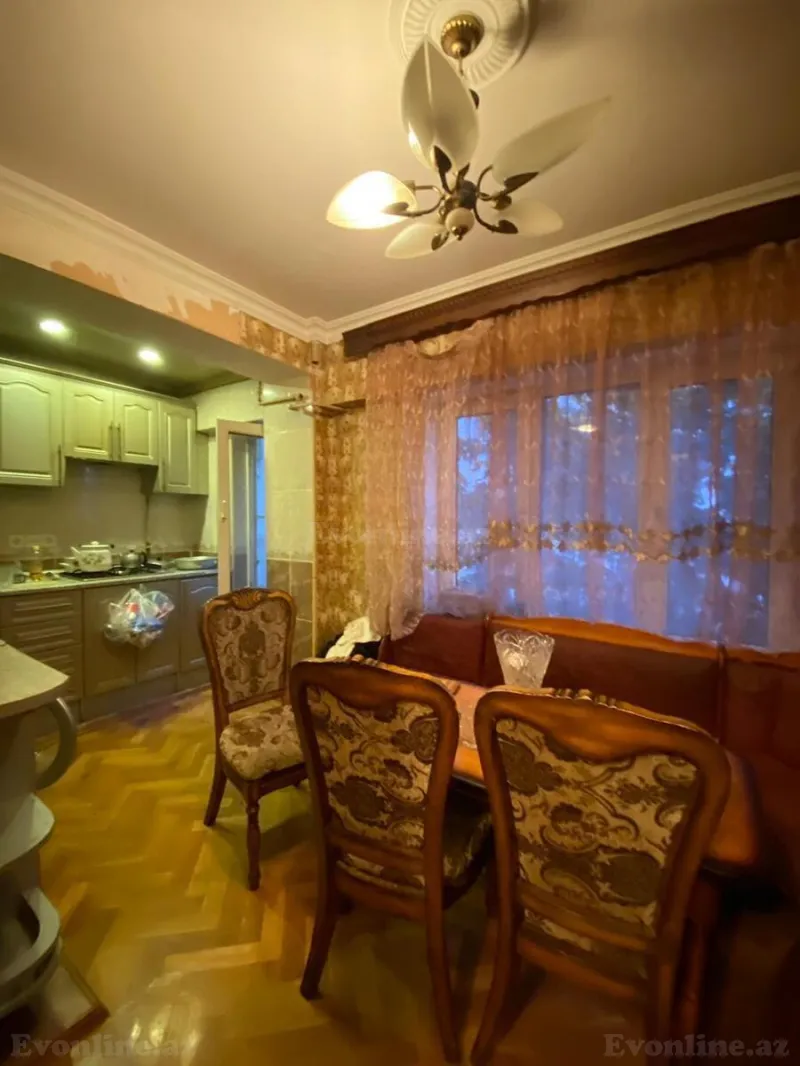 Satılır 3 otaqlı Mənzil Köhnə tikili 70 m² Gənclik m. - şəkil 5