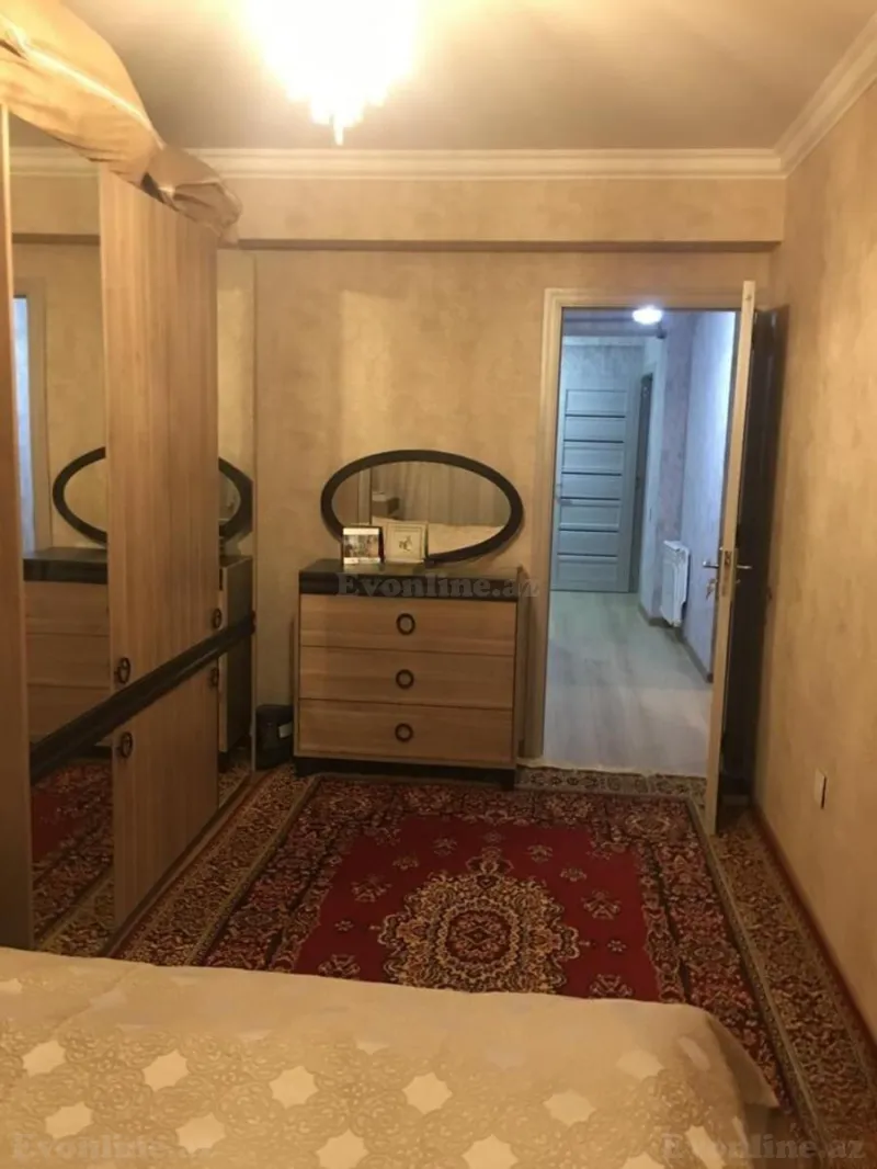 Satılır 3 otaqlı Mənzil Köhnə tikili 70 m² Gənclik m. - şəkil 9