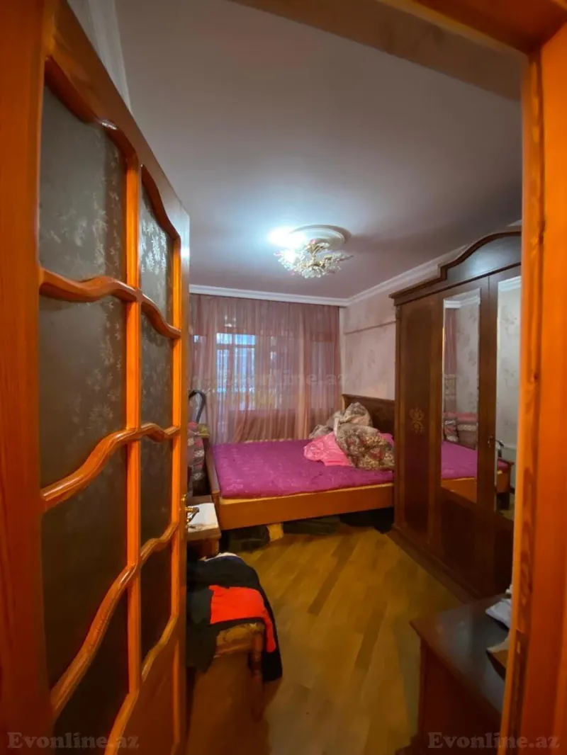 Satılır 3 otaqlı Mənzil Köhnə tikili 70 m² Gənclik m. - şəkil 11