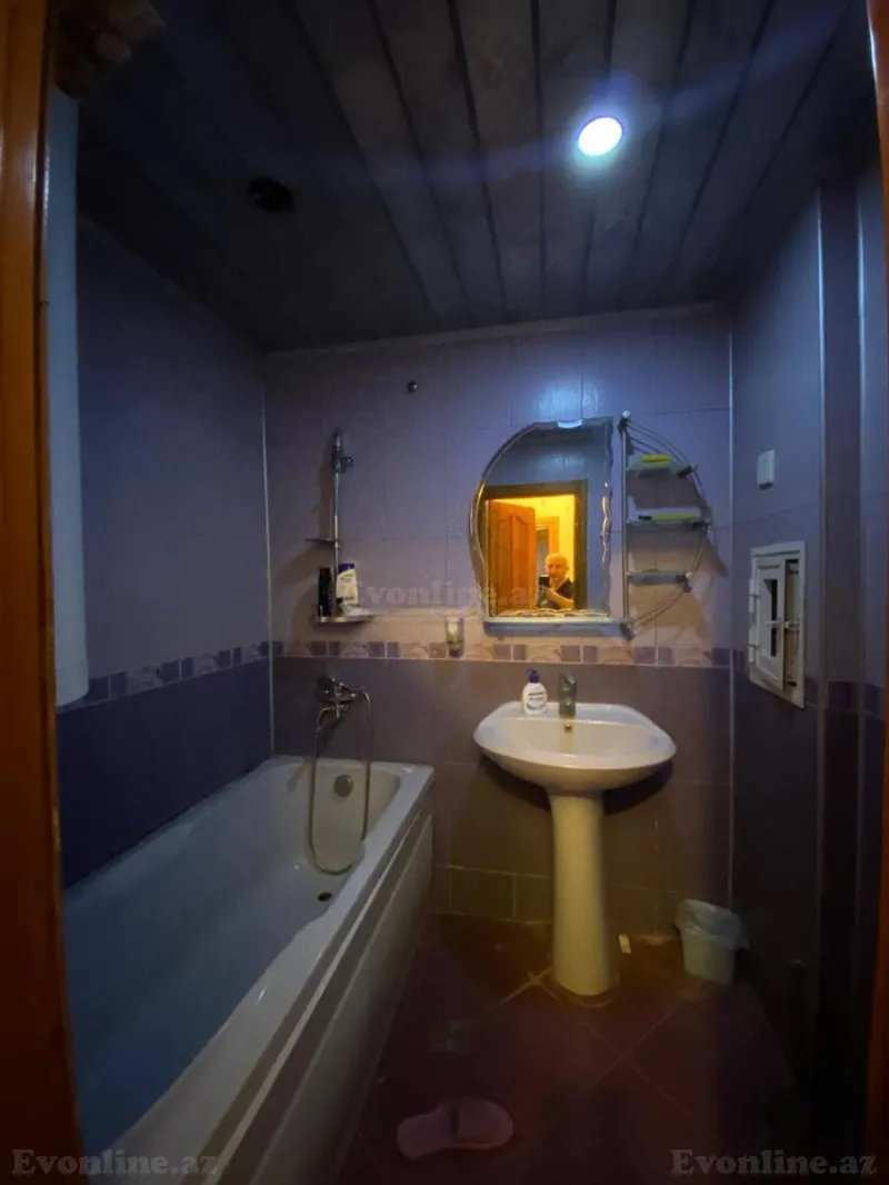Satılır 3 otaqlı Mənzil Köhnə tikili 70 m² Gənclik m. - şəkil 21