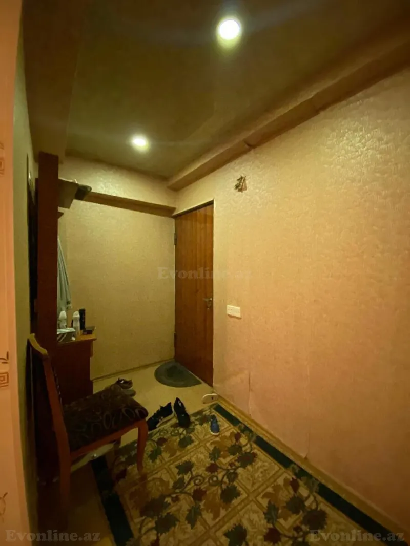 Satılır 3 otaqlı Mənzil Köhnə tikili 70 m² Gənclik m. - şəkil 23