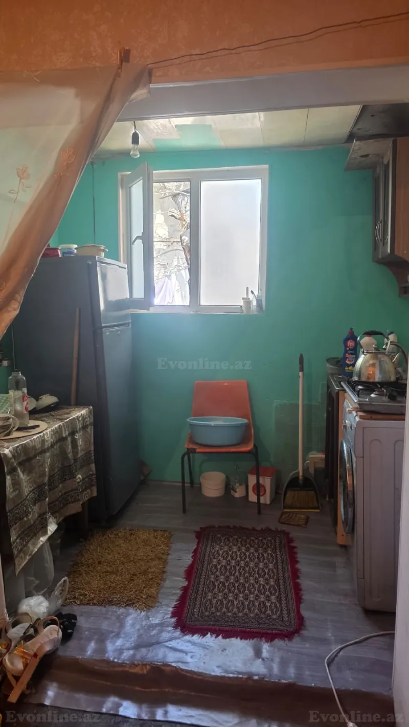 Satılır 1 otaqlı Həyət evi 32 m² Atatürk pr. - şəkil 4