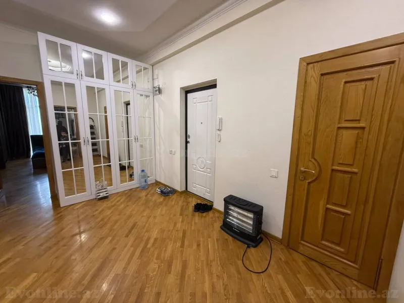 Kirayə verilir 3 otaqlı Mənzil Yeni tikili 152 m² Elmlər Akademiyası m. - şəkil 14
