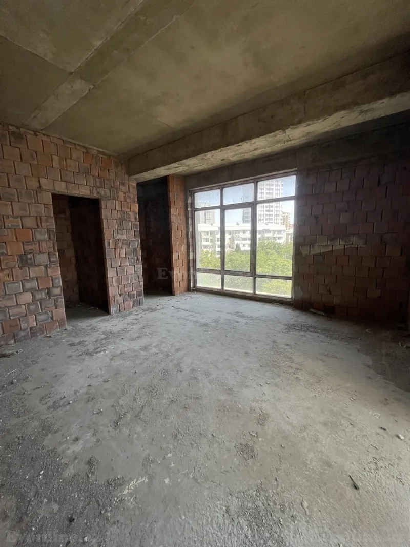 Satılır 2 otaqlı Mənzil Yeni tikili 105 m² Memar Əcəmi m. - şəkil 5