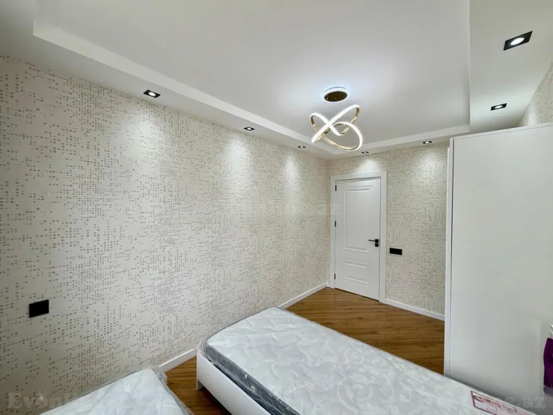 Kirayə verilir 3 otaqlı Mənzil Köhnə tikili 80 m² Neftçilər m. - şəkil 12