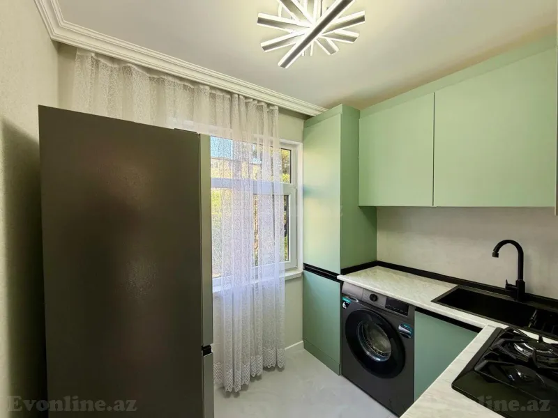 Kirayə verilir 3 otaqlı Mənzil Köhnə tikili 80 m² Neftçilər m. - şəkil 14