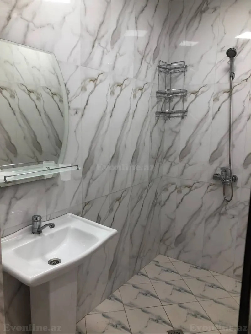Kirayə verilir 2 otaqlı Mənzil Köhnə tikili 70 m² Azadlıq prospekti m. - şəkil 2