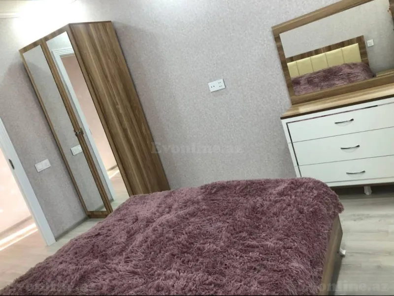 Kirayə verilir 2 otaqlı Mənzil Köhnə tikili 70 m² Azadlıq prospekti m. - şəkil 3