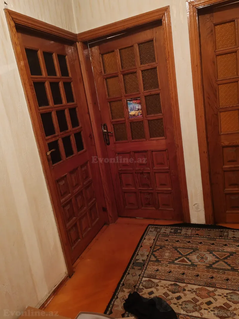 Satılır 3 otaqlı Mənzil Köhnə tikili 100 m² Yeni Yasamal - şəkil 2