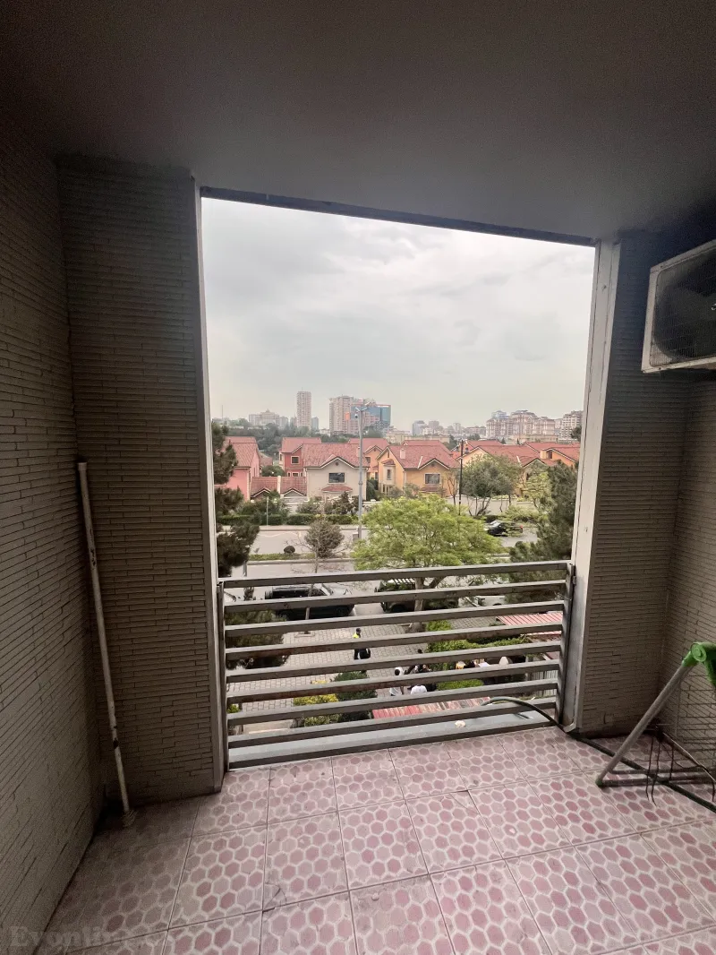 Kirayə verilir 1 otaqlı Mənzil Köhnə tikili 33 m² Yasamal