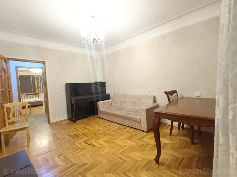 3 otaqlı Mənzil 90 m² Xətai r. Kirayə verilir