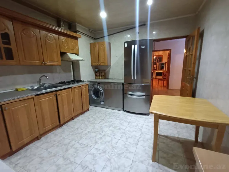 Kirayə verilir 3 otaqlı Mənzil Köhnə tikili 90 m² Xətai r. - şəkil 8