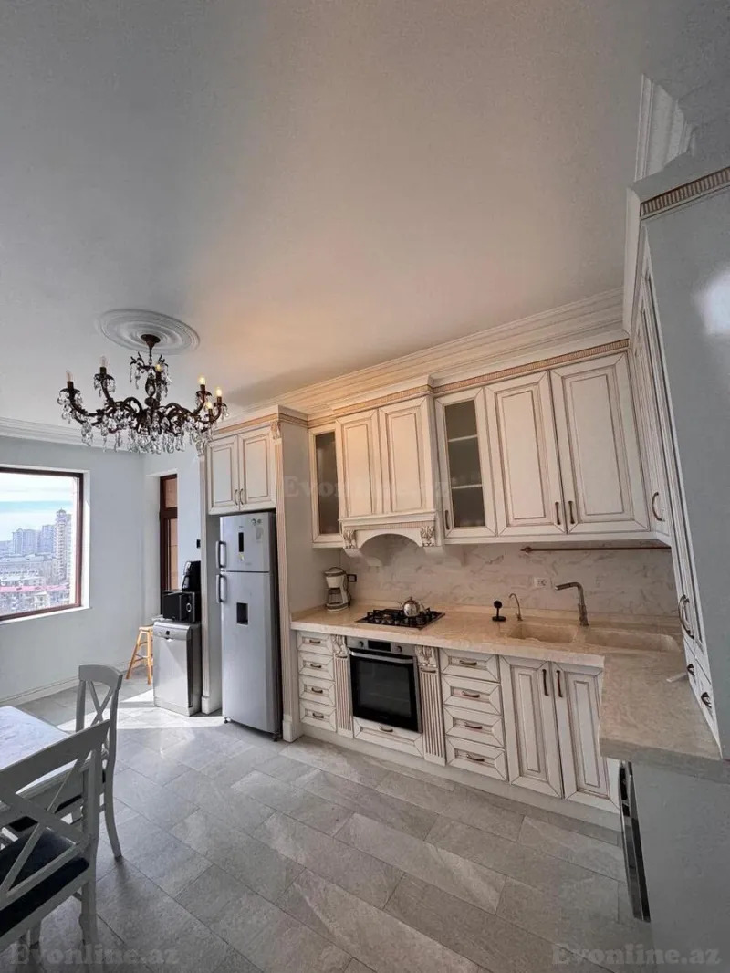 Kirayə verilir 4 otaqlı Mənzil Yeni tikili 200 m² Nizami m. - şəkil 4