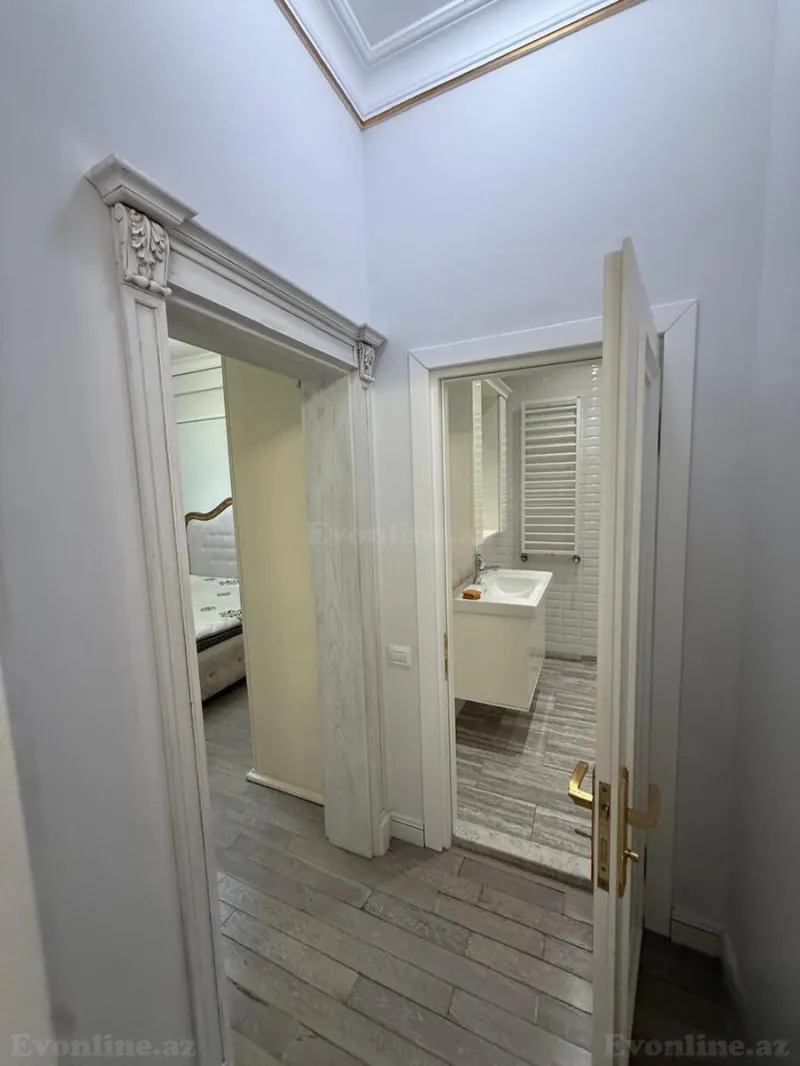 Kirayə verilir 4 otaqlı Mənzil Yeni tikili 200 m² Nizami m. - şəkil 19