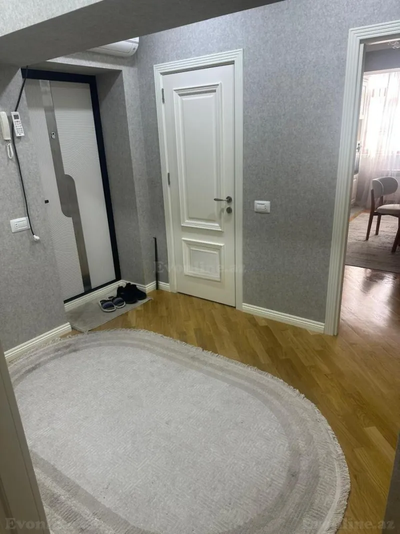 Kirayə verilir 3 otaqlı Mənzil Yeni tikili 100 m² İnşaatçılar m. - şəkil 4