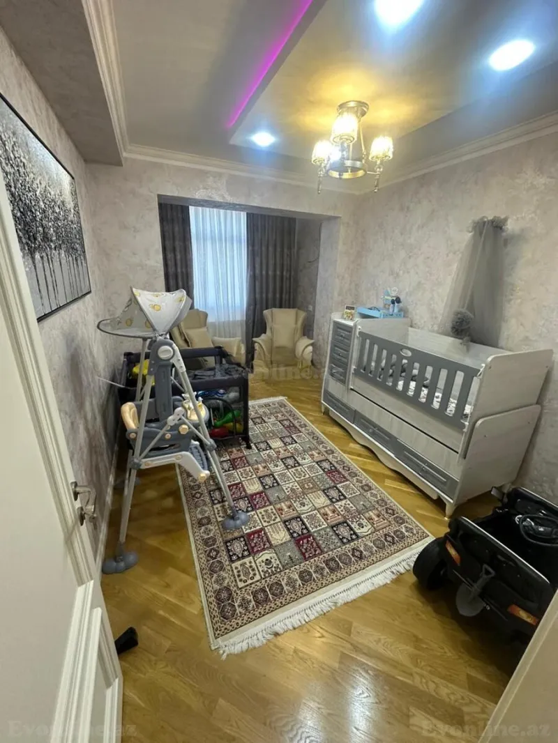Kirayə verilir 3 otaqlı Mənzil Yeni tikili 100 m² İnşaatçılar m. - şəkil 8