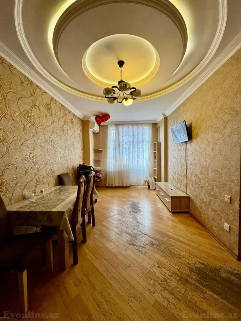 2 otaqlı Mənzil 52 m² İnşaatçılar m. Satılır