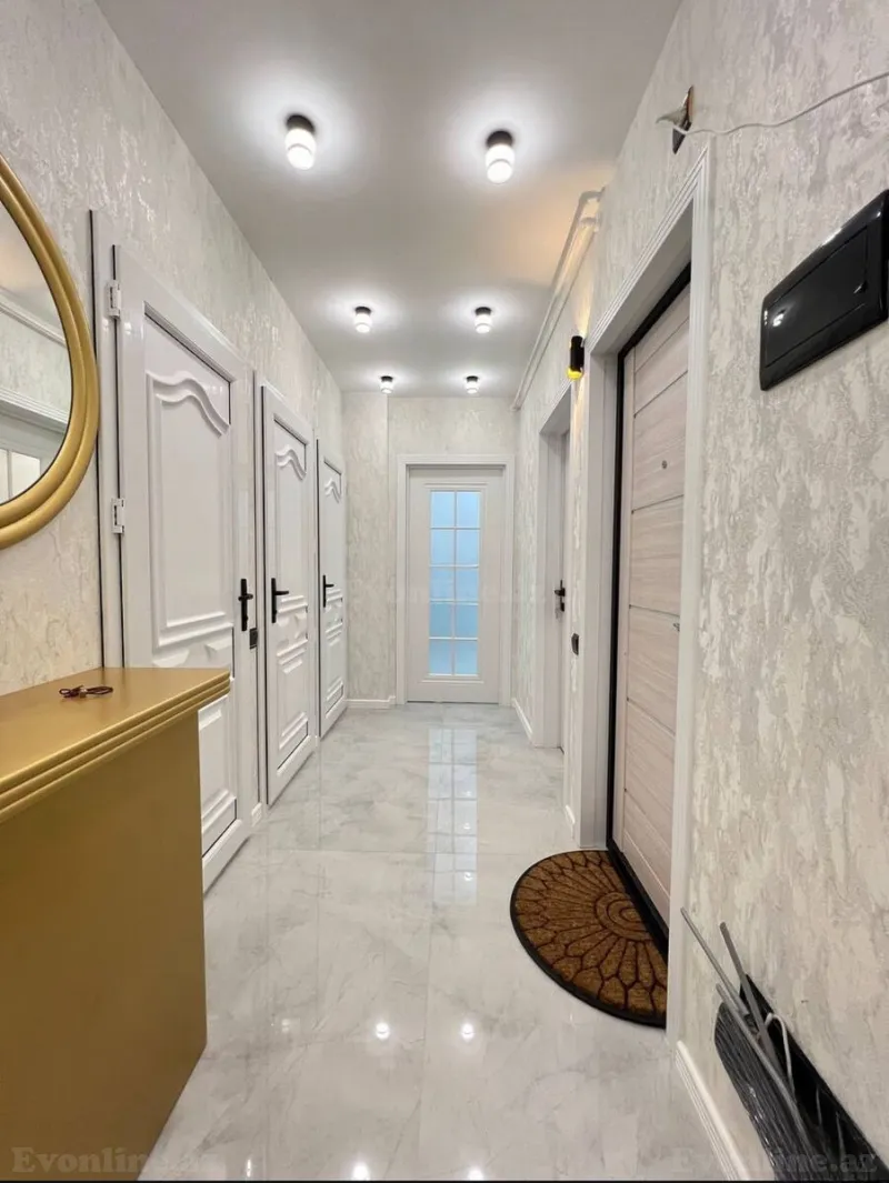 Satılır 2 otaqlı Mənzil Köhnə tikili 70 m² Memar Əcəmi m. - şəkil 2