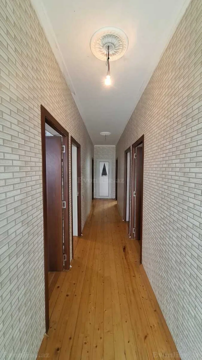 5 otaqlı Həyət evi 110 m² Binə Satılır