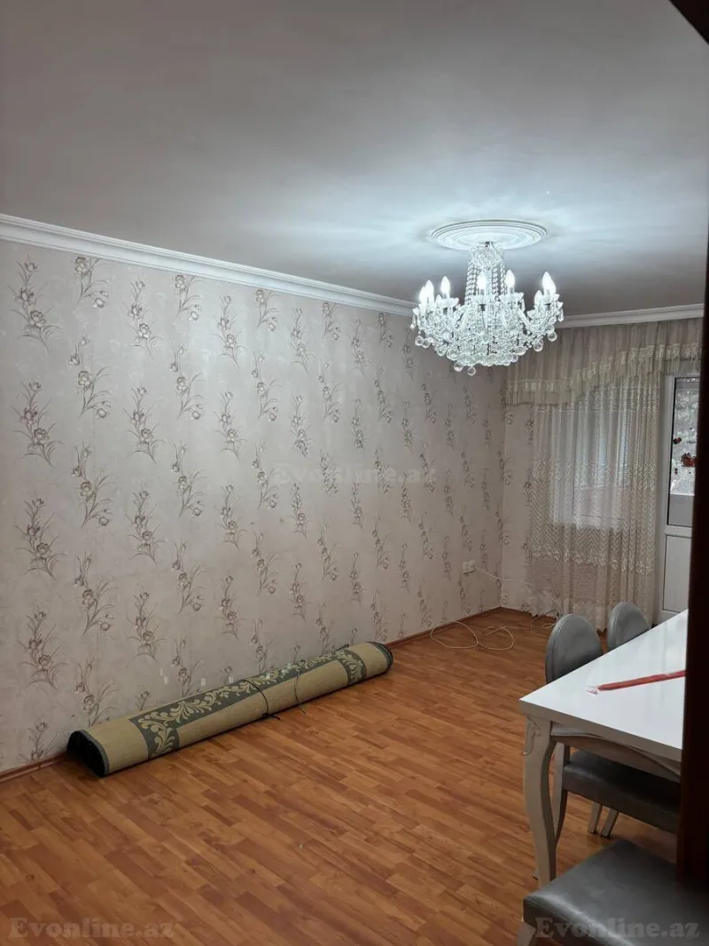 3 otaqlı Mənzil 72 m² Nizami r. Kirayə verilir