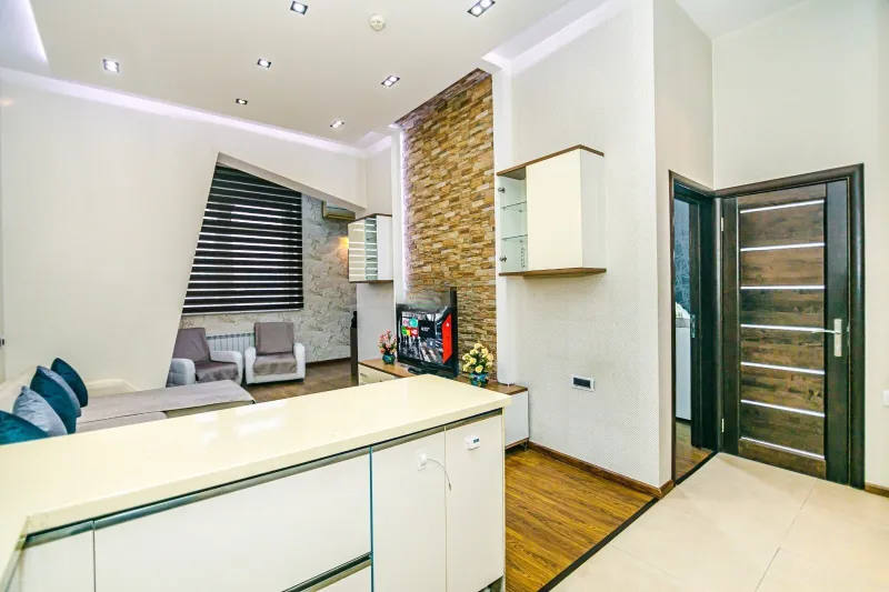 Kirayə verilir 2 otaqlı Mənzil Köhnə tikili 70 m² Sahil m. - şəkil 6