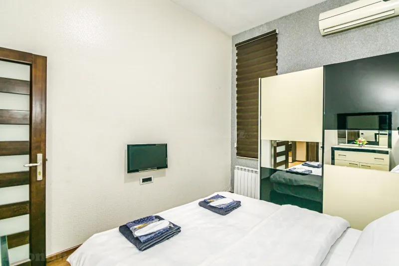 Kirayə verilir 2 otaqlı Mənzil Köhnə tikili 70 m² Sahil m. - şəkil 17