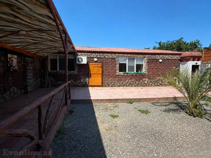 4 otaqlı Həyət evi 120 m² Şüvəlan Satılır