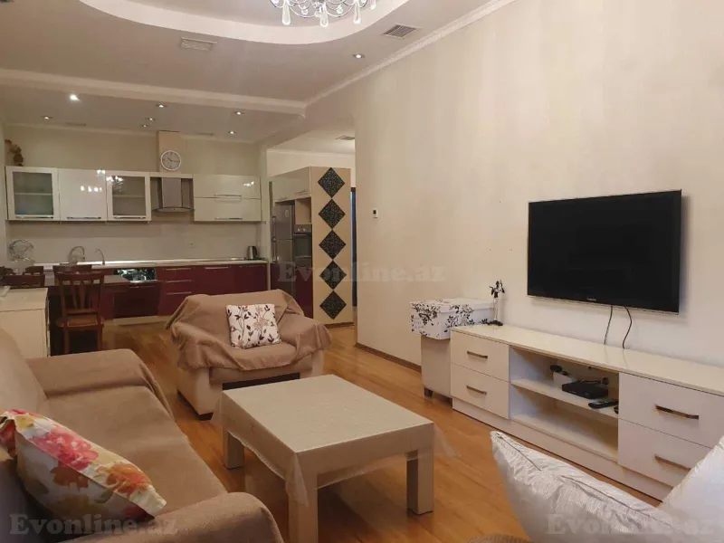 2 otaqlı Mənzil 78 m² Səbail r. Kirayə verilir