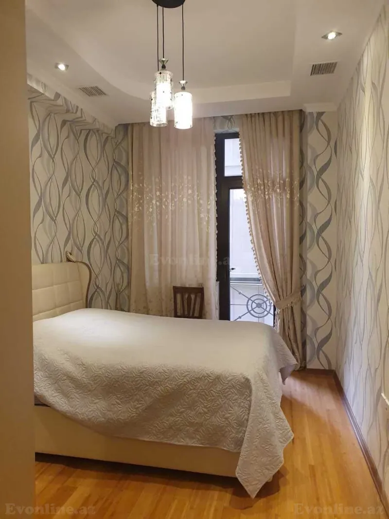 Kirayə verilir 2 otaqlı Mənzil Yeni tikili 78 m² Səbail r. - şəkil 3