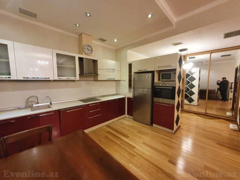 Kirayə verilir 2 otaqlı Mənzil Yeni tikili 78 m² Səbail r. - şəkil 4