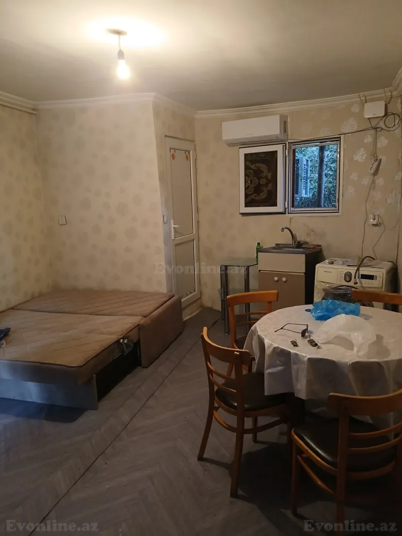 1 otaqlı Həyət evi 24 m² Elmlər Akademiyası m. Kirayə verilir