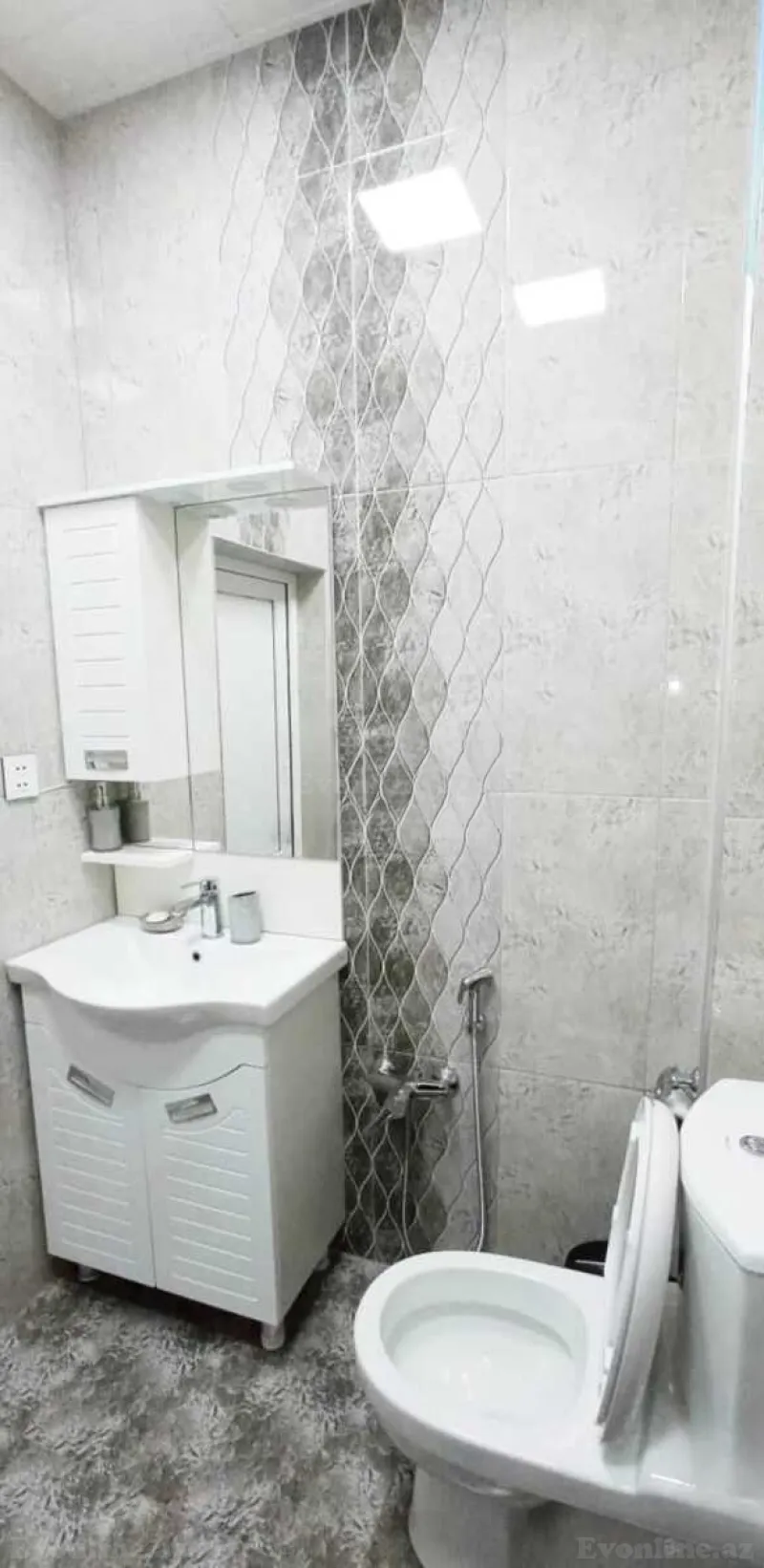 Kirayə verilir 2 otaqlı Mənzil Köhnə tikili 50 m² Səbail r. - şəkil 12