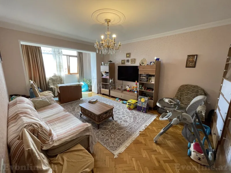 Satılır 4 otaqlı Mənzil Köhnə tikili 115 m² Memar Əcəmi m. - şəkil 2
