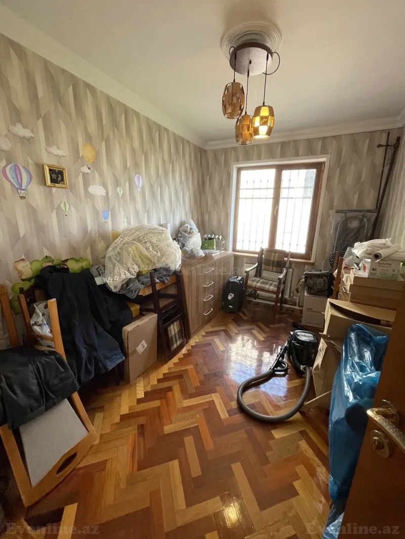 Satılır 4 otaqlı Mənzil Köhnə tikili 115 m² Memar Əcəmi m. - şəkil 13