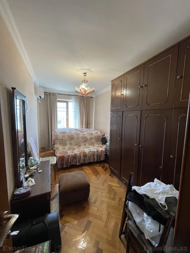 Satılır 4 otaqlı Mənzil Köhnə tikili 115 m² Memar Əcəmi m. - şəkil 14