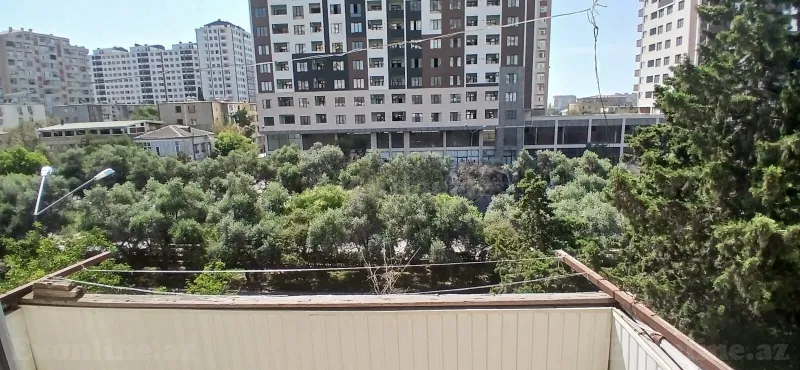 2 otaqlı Mənzil 50 m² Neftçilər m. Satılır