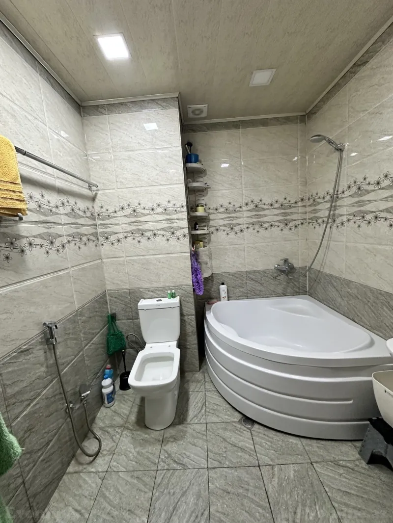 Satılır 3 otaqlı Mənzil Köhnə tikili 65 m² 8-ci mikrorayon - şəkil 5