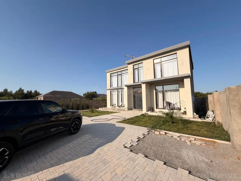 5 otaqlı Həyət evi 240 m² Albalılıq Satılır